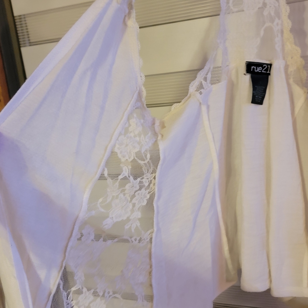 Rue21 White Lace Tank Top - Picture 3 of 9